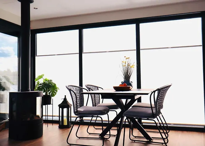 Hausboot Caliene - Lp9 혹스터